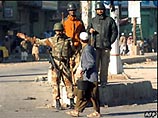 Между тем число жертв беспорядков, вспыхнувших в Пакистане после убийства Беназир Бхутто, достигло 47 человек, сообщает британская телерадиокорпорация ВВС