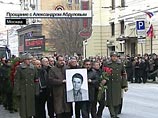 Александр Абдулов похоронен под залпы салюта Александр Абдулов похоронен под залпы салюта