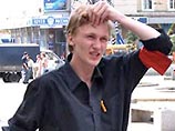 Российская оппозиция и правозащитники просят Ющенко не выдавать России организатора "марша несогласных" в Самаре Российская оппозиция и правозащитники просят Ющенко не выдавать России организатора "марша несогласных" в Самаре