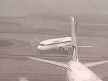Около 600 российских туристов застряли в аэропорту Софии из-за тумана