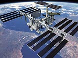 Коррекция орбиты началась в запланированное время - 3:42 мск - с помощью двигателей основного модуля российского сегмента МКС "Звезда"