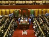 Первое заседание нового парламента в Кении завершилось без драк и скандалов. Депутаты приняли присягу Первое заседание нового парламента в Кении завершилось без драк и скандалов. Депутаты приняли присягу