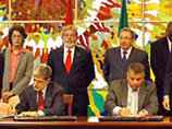 По итогам своего однодневного визита Лула да Силва подписал 10 соглашений по развитию торгово-экономических связей и сотрудничеству в разных сферах между двумя странами