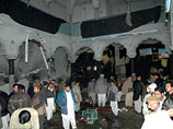 При взрыве у мечети в пакистанском Пешаваре погибли 10 человек, десятки раненых