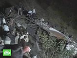 В Индии автобус с паломниками рухнул в пропасть: 37 человек погибли В Индии автобус с паломниками рухнул в пропасть: 37 человек погибли