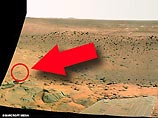 На снимке с Красной планеты найден марсианин, "ждущий автобус"
