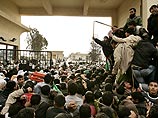 Около 350 000 палестинцев прорвались в Египет с санкции президента Хосни Мубарака Около 350 000 палестинцев прорвались в Египет с санкции президента Хосни Мубарака