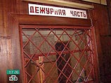 Установив, что мальчик является инвалидом детства по зрению, милиционер обыскал его без составления протокола. Установив, что мальчик является инвалидом детства по зрению, милиционер обыскал его без составления протокола.