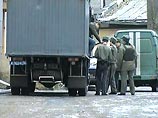 Во Владикавказе убийца банкира Кокаева сбежал из автозака, расстреляв охрану Во Владикавказе убийца банкира Кокаева сбежал из автозака, расстреляв охрану