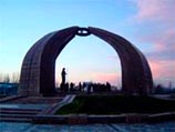 Конгресс мусульман Киргизии требует выделить площадь "Победы" под строительство новой мечети