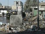 Оба взрывных устройства подорвали террористки-смертницы в пятницу на птичьих рынках в центральной части Багдада. Теракты произошли в то время, когда рынки посещает особенно много людей