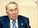 Назарбаев признал, что в Казахстане финансовый кризис и призвал затянуть пояса