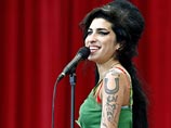 Основная претендентка на Grammy Эми Уайнхаус не приедет на церемонию: ей не дали визу Основная претендентка на Grammy Эми Уайнхаус не приедет на церемонию: ей не дали визу