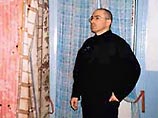 Продолжает голодовку Михаил Ходорковский, которому адвокаты пока не могут сообщить о переводе Василия Алексаняна в специализированную клинику