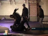 Три подростка ранены при нападении неизвестных на юге Москвы Три подростка ранены при нападении неизвестных на юге Москвы