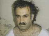 В число обвиняемых входит Халид Шейх Мохаммед, которого американское военное ведомство называет главным организатором терактов 11 сентября, унесших жизни более трех тысяч американцев