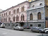 Европейский университет в Санкт-Петербурге (ЕУСП) был вынужден приостановить учебную деятельность после того, как власти объявили исторические здания, которые он занимает, "пожароопасными"