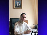"Принятый закон является свидетельством неуважения к внутренним установлениям Русской православной церкви", - заявила сегодня юрист Московской Патриархии Ксения Чернега
