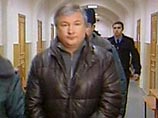 Экс-сенатор от Башкирии Игорь Изместьев, обвиняемый в организации пяти убийств и дачи взятки, в декабре 2007 года был допрошен в Мосгорсуде на процессе против девяти членов так называемой кингисеппской группировки, которую судят за исполнение этих убийств