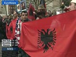 Может быть, так же как долгие годы жили Восточная и Западная Германия, нельзя исключать того, что Албания и Косово объединятся, и тогда мы действительно будем иметь дело с "Великой Албанией