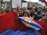 Сербская часть Косово отреагировала на самопровозглашение края массовыми беспорядками