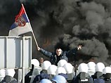 Беспорядки на границе Сербии и Косова продолжаются, миротворцы НАТО пытаются справиться с ситуацией Беспорядки на границе Сербии и Косова продолжаются, миротворцы НАТО пытаются справиться с ситуацией