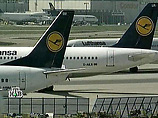 Российское представительство Lufthansa и Федеральная налоговая этого не отрицали. Lufthansa лишь сообщила, что продолжает летать в Россию по обычному расписанию и никаких сбоев в своей работе не предвидит Российское представительство Lufthansa и Федеральная налоговая этого не отрицали. Lufthansa лишь сообщила, что продолжает летать в Россию по обычному расписанию и никаких сбоев в своей работе не предвидит