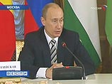 Путин объявил год чтения, представил гостям Медведева и обещал побороть ксенофобию Путин объявил год чтения, представил гостям Медведева и обещал побороть ксенофобию