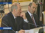Саммит СНГ: Путин объявил год чтения, представил гостям Медведева и обещал побороть ксенофобию Саммит СНГ: Путин объявил год чтения, представил гостям Медведева и обещал побороть ксенофобию