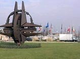 В документе сенату подчеркивается, что "НАТО осуществило военные операции против Федеральной Республики Югославия для достижения цели по установлению долгосрочного мира в Косово"