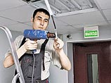 Ромодановский высоко оценил уведомительный учет мигрантов, введенный в прошлом году: это позволило "хотя бы представить себе картину миграции, посчитать приезжих Ромодановский высоко оценил уведомительный учет мигрантов, введенный в прошлом году: это позволило "хотя бы представить себе картину миграции, посчитать приезжих