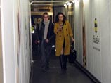 У них теперь нет возможности прилечь, поскольку лавки, которые были сдвинуты вместе на ночь для сна, теперь раздвинули и запретили сдвигать их снова У них теперь нет возможности прилечь, поскольку лавки, которые были сдвинуты вместе на ночь для сна, теперь раздвинули и запретили сдвигать их снова