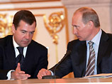 Отвечая на вопрос о том, не будет ли Путин управлять Медведевым на президентском посту, Буш сказал: "Нет, я так не думаю. Это ваше предположение, а не мое"