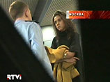 Журналисты The New Times Наталья Морарь и Илья Барабанов по-прежнему находятся в транзитной зоне аэропорта "Домодедово". Однако связи сними нет уже с вечера четверга