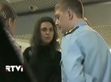 Ближайшим рейсом в Кишинев улетают журналисты издания The New Times Наталья Морарь и Илья Барабанов