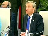 Генеральный секретарь НАТО Яап де Хооп Схеффер на итоговой пресс-конференции по завершении неформальной встречи министров иностранных дел 26 стран-членов альянса заявил, что Североатлантический альянс "не устал от расширения" Генеральный секретарь НАТО Яап де Хооп Схеффер на итоговой пресс-конференции по завершении неформальной встречи министров иностранных дел 26 стран-членов альянса заявил, что Североатлантический альянс "не устал от расширения"