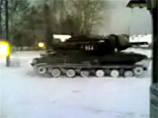 Жители Свердловской области разоблачили военных: они пьяными въехали в жилой дом на зенитке (ФОТО)
Жители Свердловской области разоблачили военных: они пьяными въехали в жилой дом на зенитке (ФОТО)