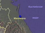 В Махачкале подорвалась милицейская машина В Махачкале подорвалась милицейская машина