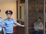 Пичушкин, приговоренный к пожизненному заключению за 48 убийств, сообщил, что накануне с ним встречался адвокат Иванников, который задавал ему различные вопросы, но не предупреждал о подготовке интервью и его согласия не спрашивал"