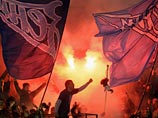 Темнокожих футболистов "Марселя" закидали в Петербурге бананами Темнокожих футболистов "Марселя" закидали в Петербурге бананами