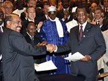 Президент Чада Идрисс Деби Итно и его суданский коллега Омар аль-Башир подписали поздно вечером в четверг мирное соглашение в столице Сенегала Дакаре