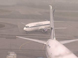 Почти два десятка самолетов, которые должны были приземлиться утром в московских аэропортах, были отправлены на запасные аэродромы из-за сильного тумана в Москве