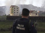 Взрывы на военной базе в окрестностях столицы Албании, при которых ранения получили более 150 человек, продолжаются, жителей близлежащей местности эвакуируют
