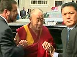Далай-лама в последние годы в своих публичных выступлениях начал признавать, что Тибет должен оставаться в составе КНР, однако регулярно обвиняет китайские власти в ущемлении прав коренного населения ТАР 