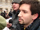 Координатора "Обороны" Козловского, ранее незаконно призванного в армию, теперь незаконно выселяют из квартиры в Москве