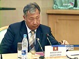 В Киргизии ходят слухи о тяжелой болезни президента Бакиева. Власти это опровергают  