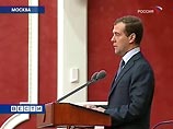 Медведев пообещал строже наказывать судей за нарушения