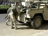 Последние потери американский контингент понес в воскресенье, когда четверо военнослужащих США были убиты в результате взрыва бомбы, сработавшей на пути патруля к югу от Багдада