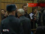 Таганский суд Москвы приговорил в понедельник на срок от 1,5 лет до 2,5 лет лишения свободы семерых членов запрещенной в России Национал-Большевистской партии (НБП)