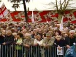 В Тбилиси прошел многотысячный митинг в поддержку телекомпании "Имеди" В Тбилиси прошел многотысячный митинг в поддержку телекомпании "Имеди"